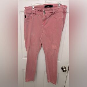 Torrid Plus Size skinny jeans, coral color size 18 reg